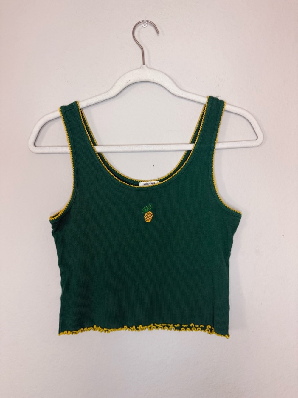 Heart & Hips | Green Pineapple Embroidered Ribbed Tank Top | Size Large
